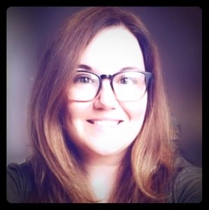 Meet your Posher, Holly